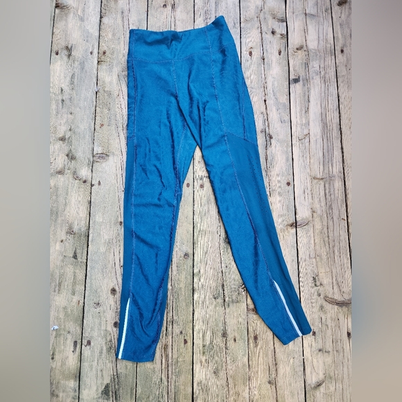 Small Blue UnderArmour Leggings - Picture 3 of 6